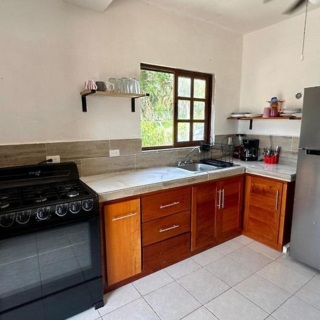 Luigi'S Glamping Lägenhet Bacalar Exteriör bild